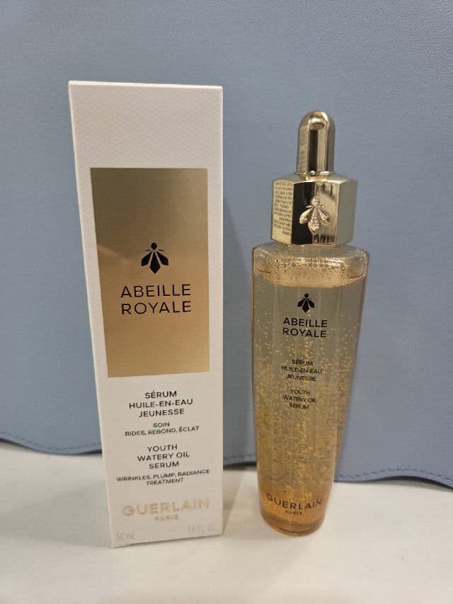 Guerlain Abeille Royale Advanced Youth Watery Oil review photo by ImAStupidAssDork