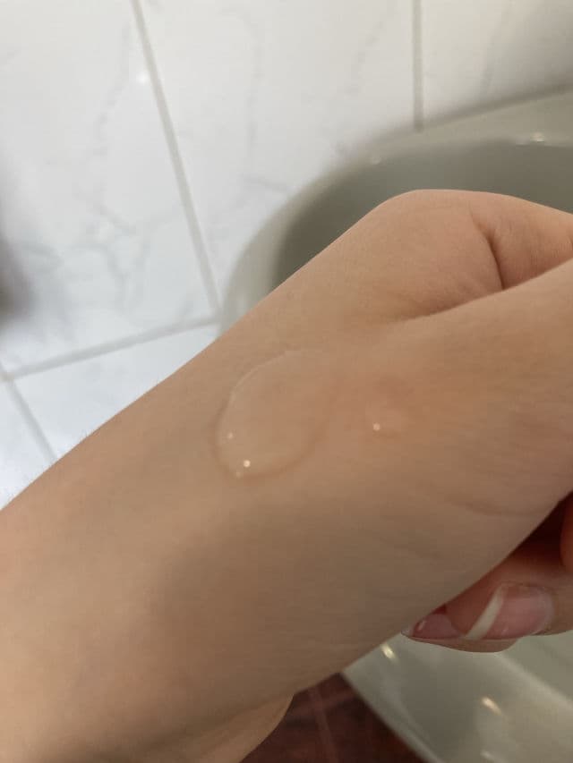 Vichy Normaderm Anti-Acne Purifying Cleansing Gel review photo by Suninipinky