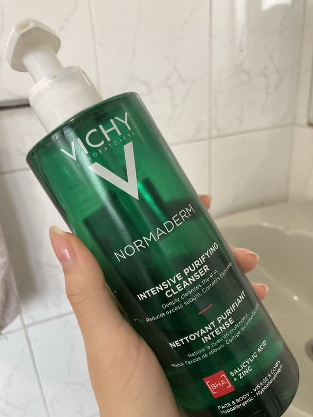 Vichy Normaderm Anti-Acne Purifying Cleansing Gel review photo by Suninipinky