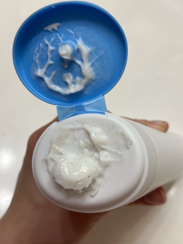 Dove Gentle Exfoliating Body Wash review photo by americanbeauty2022
