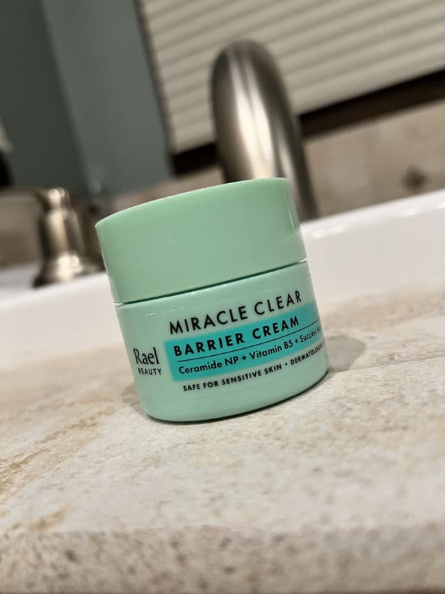 Rael Miracle Clear Barrier Cream review photo by ChloeJ99