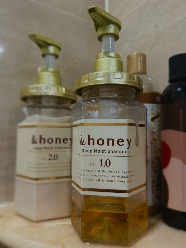 &honey Deep Moist Shampoo review photo by Kiara