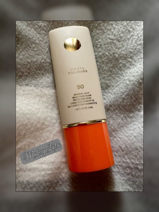 Soleil Toujours 100% Mineral Sunscreen Glow SPF 30 review photo by makeuplola