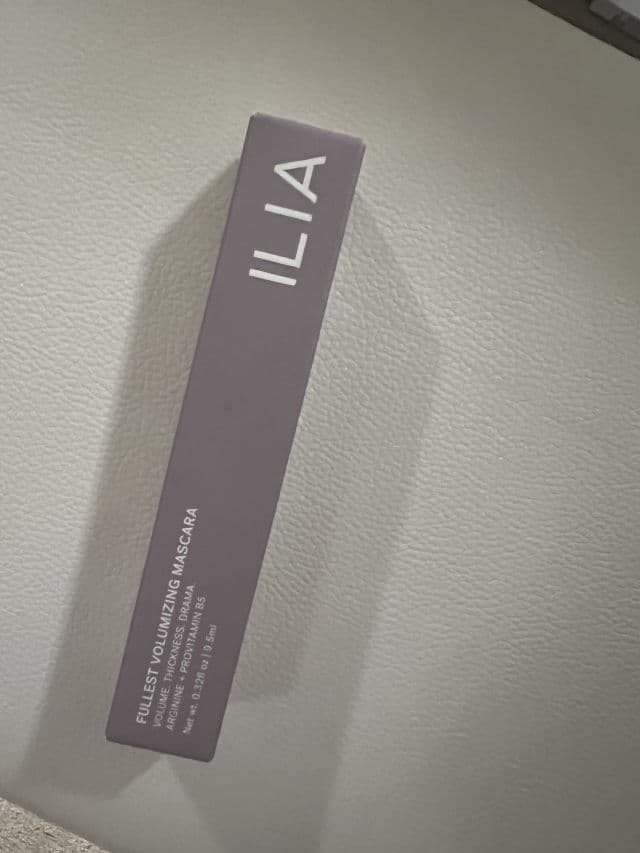 Ilia Fullest Volumizing Mascara review photo by blueiz35