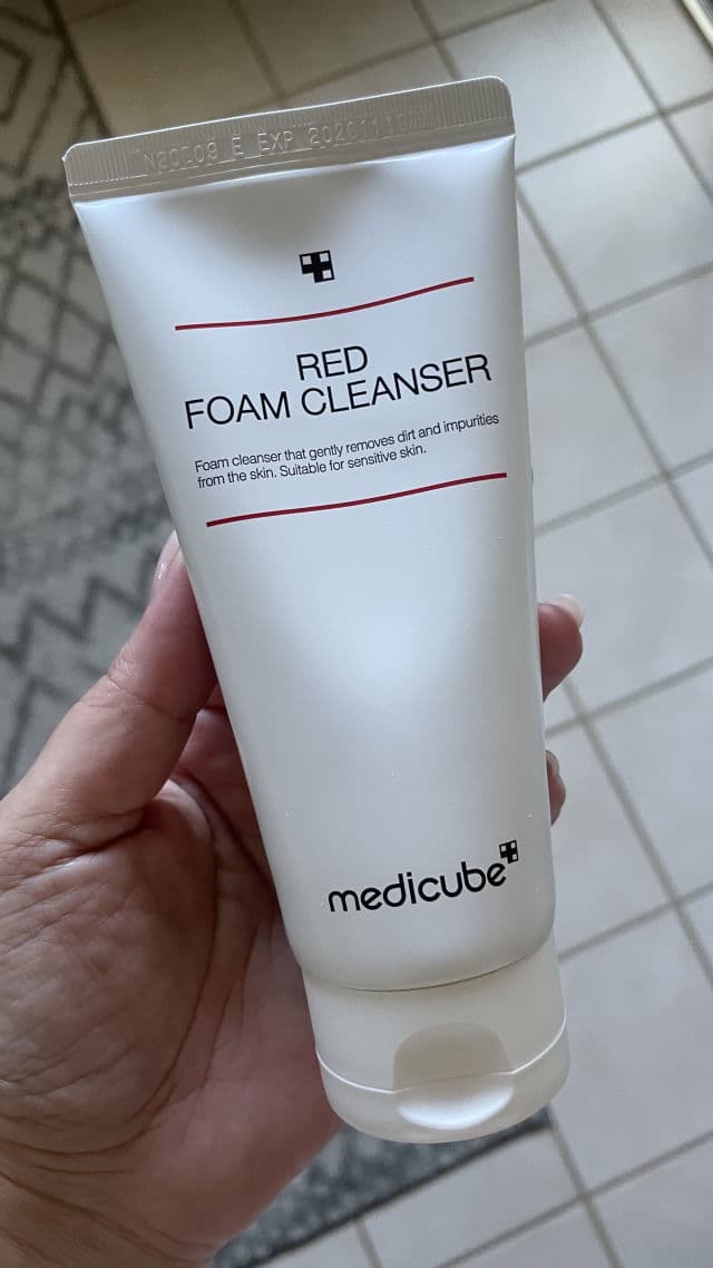 Medicube Red Foam Cleanser review photo by ixnessxi
