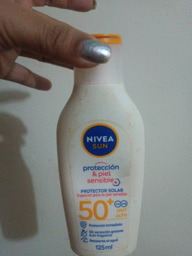 Nivea Sun Protector Solar Facial review photo by yossylachama 
