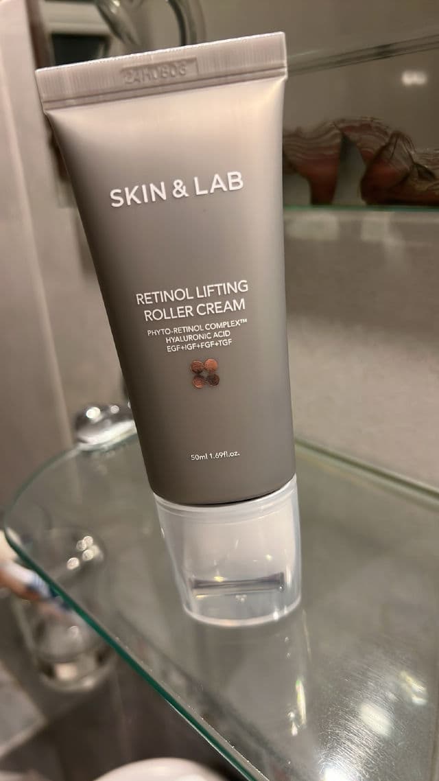 SKIN&LAB Retinol Lifting Roller Cream review photo by zeezee