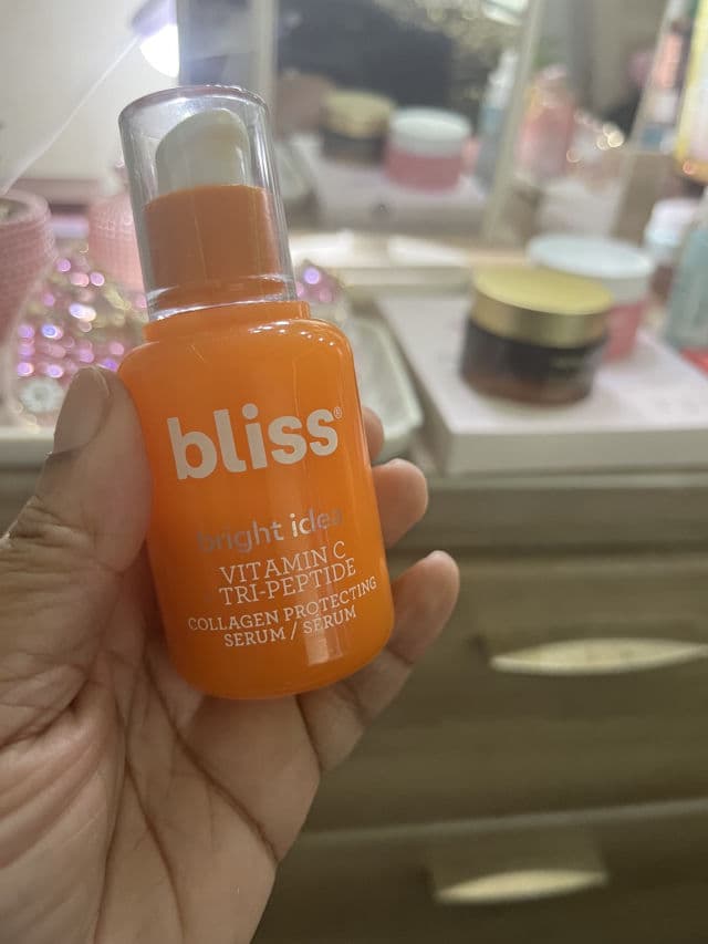 Bliss Bright Idea Vitamin C + Tri-Peptide Face Serum review photo by hollabackwithskin