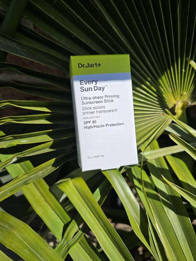 Dr. Jart+ Every Sun Day™ Ultra-sheer Priming Sunscreen Stick SPF 40 review photo by ansje