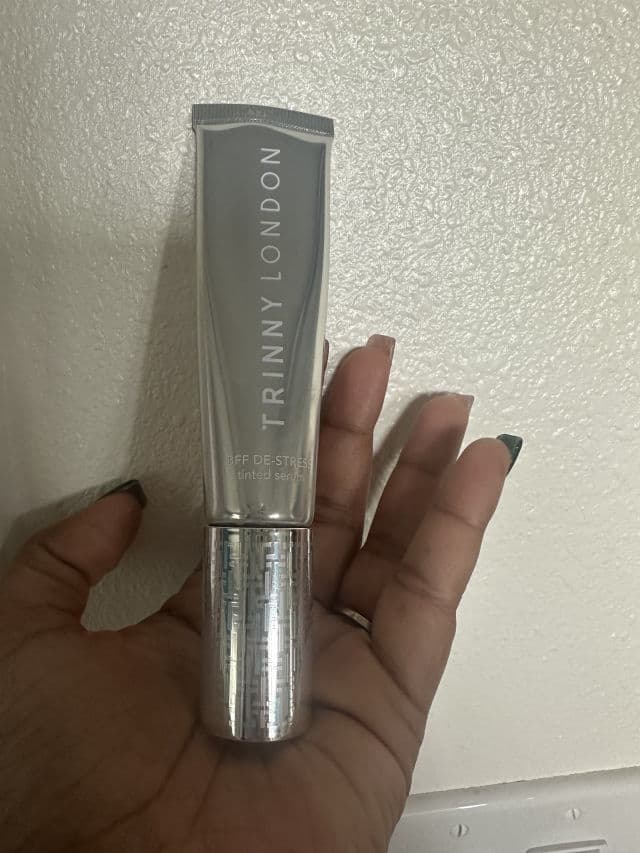 Trinny London BFF De-Stress Tinted Serum  review photo by megharella