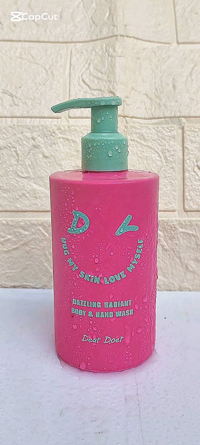 Dear Doer Dazzling Radiant Body & Hand Wash review photo by Aqsamirofficial