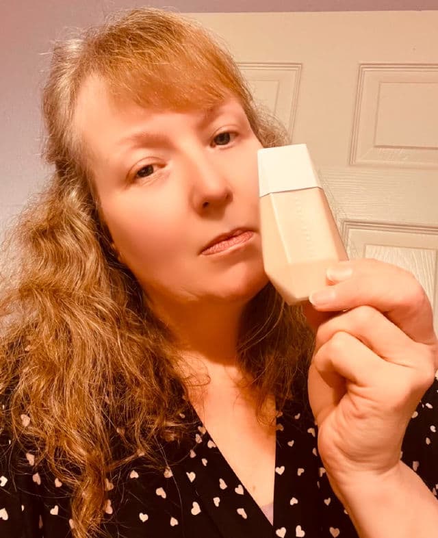 Fenty Beauty Eaze Drop Blurring Skin Tint Moisturizer review photo by Breeleeluvsit