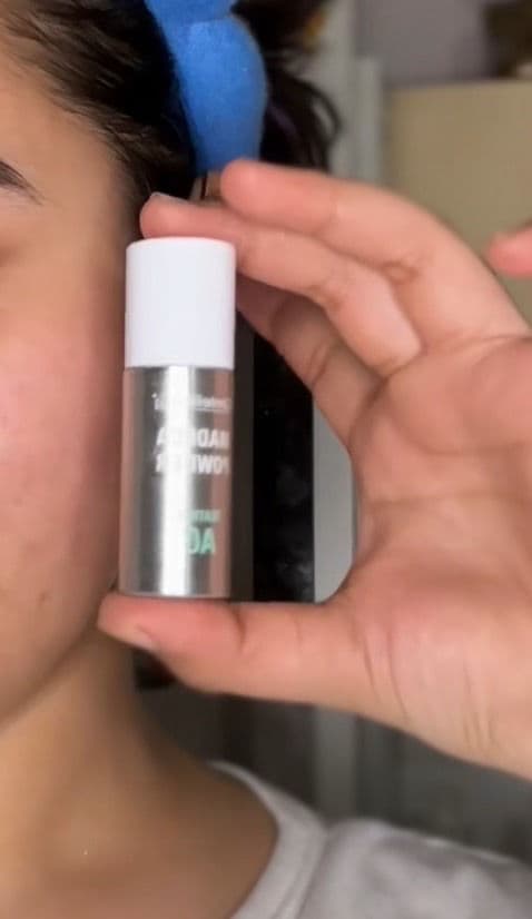 Centellian24 Madeca Powder Tea Tree AC review photo by Sandhya