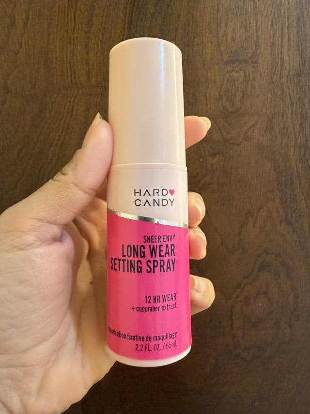 Hard Candy Sheer Envy Hydrating Primer Mist review photo by Hetal