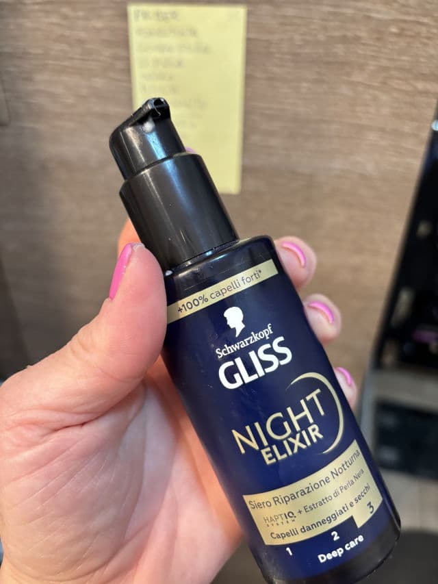 Schwarzkopf Gliss Night Elixir Overnight Reconstruction review photo by tizyskincare82