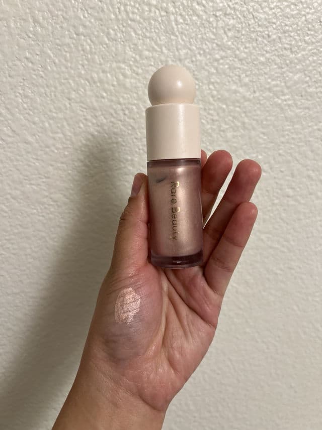 Rare Beauty Enlighten review photo by EstherD