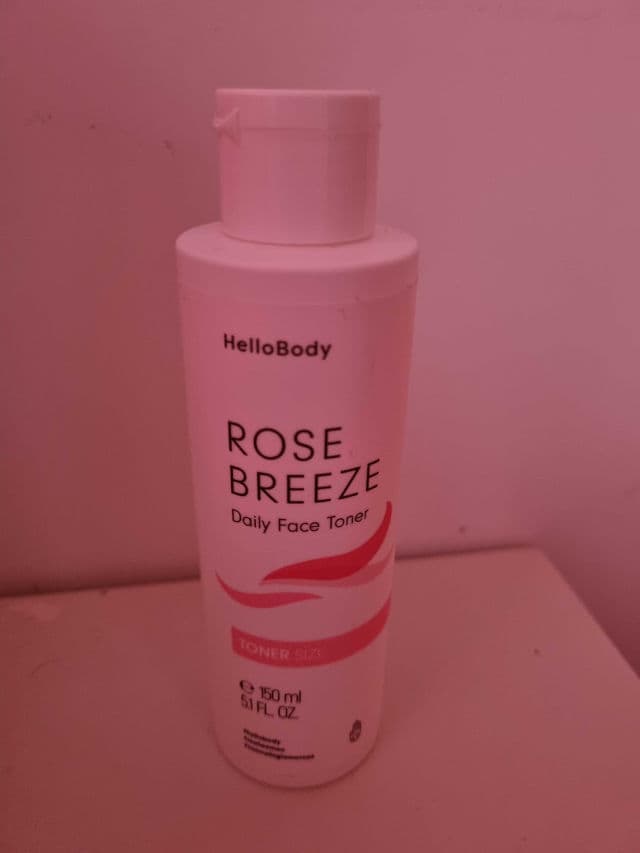 HelloBody Rose Breeze Daily Face Toner review photo by Shishou