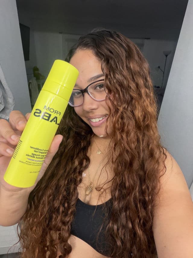 FROMLABS Protein Capsule Hair Repair Leave In Conditioner for Frizz and Heat Protection review photo by Angelly19