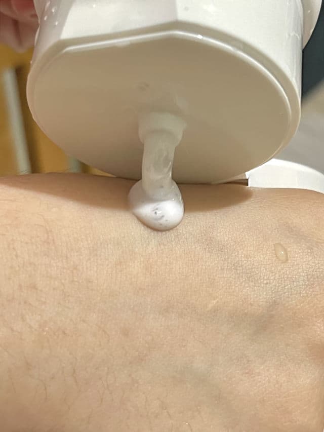 VT COSMETICS Super Hyalon Foam Cleanser review photo by Acdv