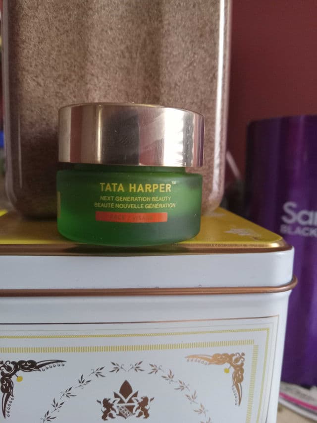 Tata Harper Clarifying Mask review photo by moonlite