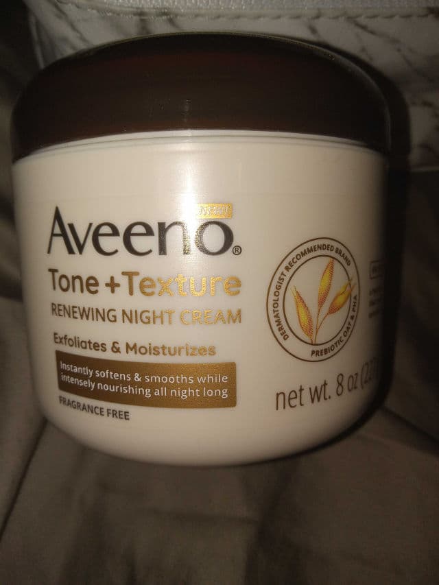 Aveeno Tone + Texture Gentle Renewing Night Cream review photo by moonlite