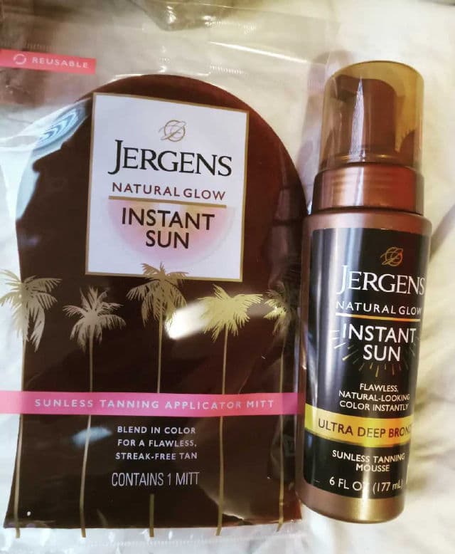Jergens Natural Glow Instant Sun Sunless Tanning Mousse Bronze review photo by moonlite
