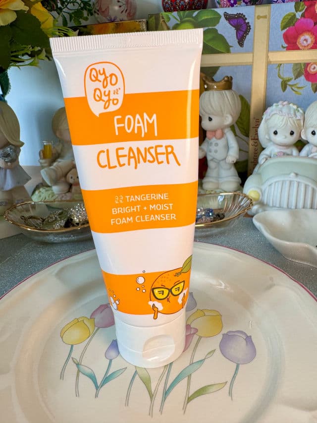 Qyo Qyo Tangerine Bright + Moist Foam Cleanser review photo by freshmochiskin