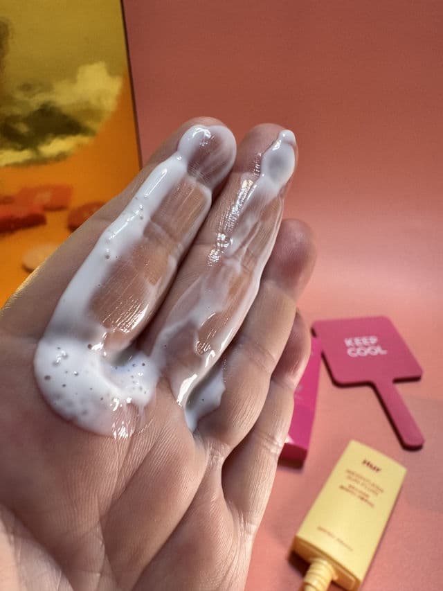 House of Hur Weightless Sun Fluid SPF50+ PA++++ review photo by freshmochiskin