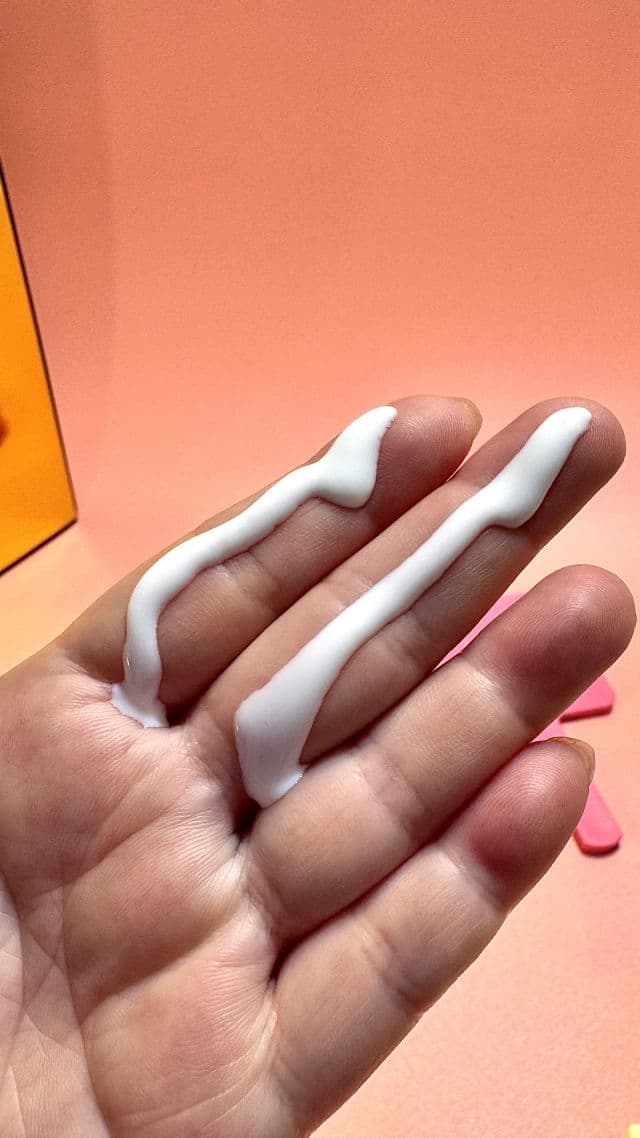 House of Hur Weightless Sun Fluid SPF50+ PA++++ review photo by freshmochiskin