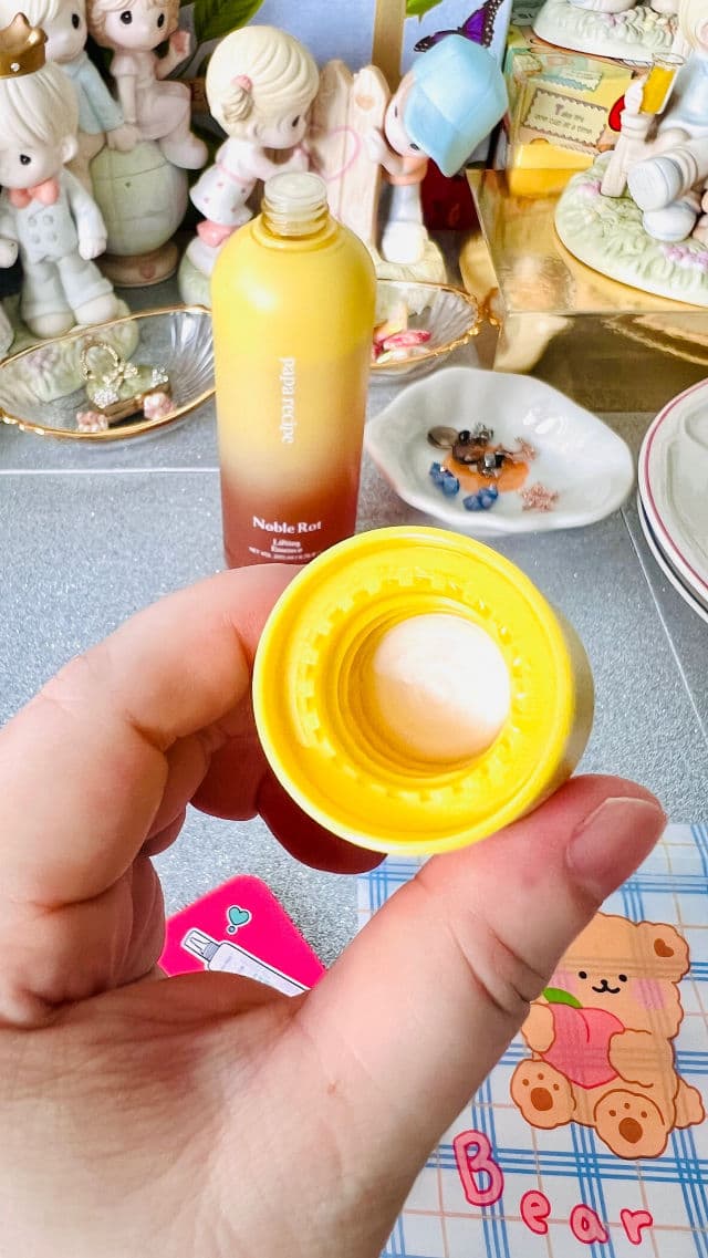 Noble Rot Lifting Essence product review