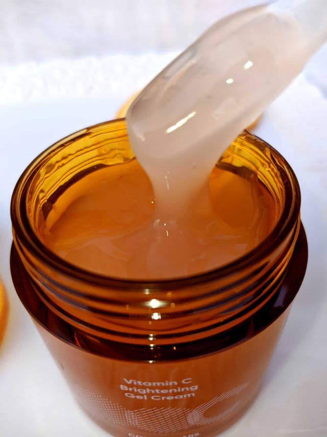 Vitamin C Brightening Gel Cream product review