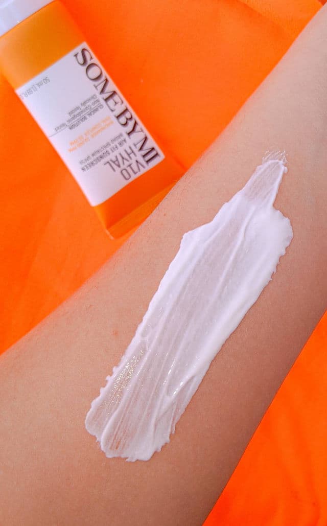 V10 Hyal Air Fit Sunscreen SPF50 product review