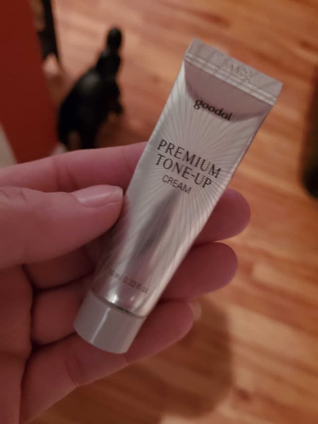 GOODAL Premium Snail Tone-Up Cream review photo by Sisi34