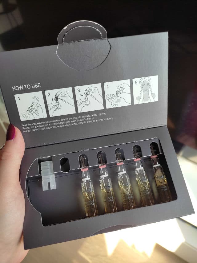 Babor Active Purifier Ampoule Serum Concentrates review photo by skincareandcaro