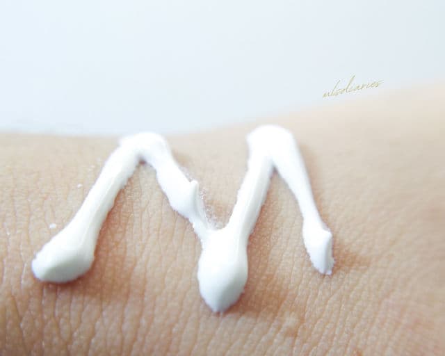 The Skin House  UV Protection Sunblock Tea Tree SPF 50+ PA+++ review photo by mlsdiaries