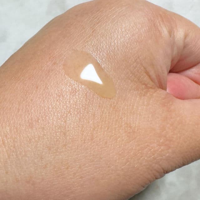 DAYMELLOW Vita Ferol 23 Serum review photo by dakotashawne
