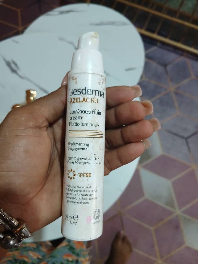 Sesderma Azelac RU Luminous Fluid Cream SPF 50 review photo by orfelina