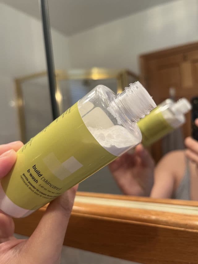 Build Skincare b-wash review photo by esthicatq