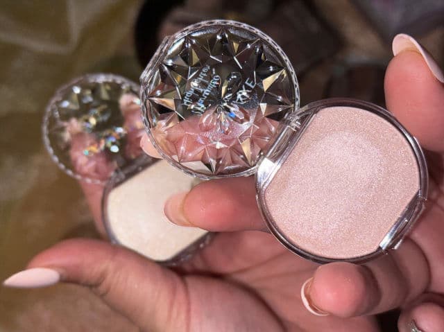 CANMAKE 01 Moonlight Gem review photo by Aimiiiiibaby
