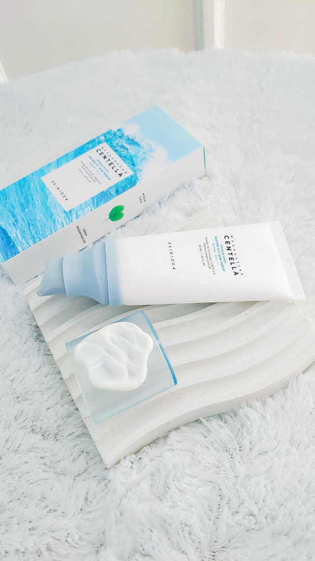 SKIN1004 Madagascar Centella Hyalu-Cica Water-Fit Sun Serum SPF50+ PA++++ review photo by donaoktaviaa