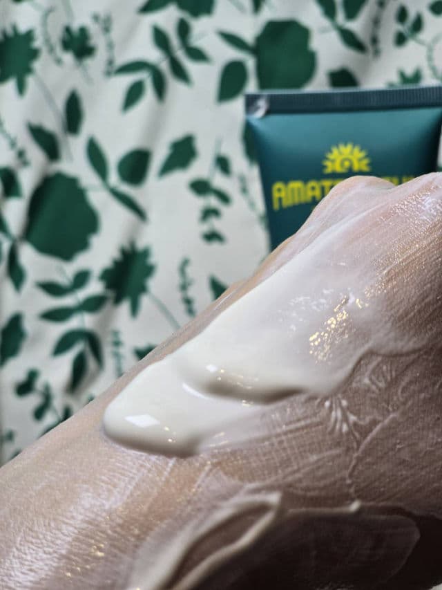 AMATERASUN UV Body Sunscreen SPF 40 PA++ review photo by Ceciqueen