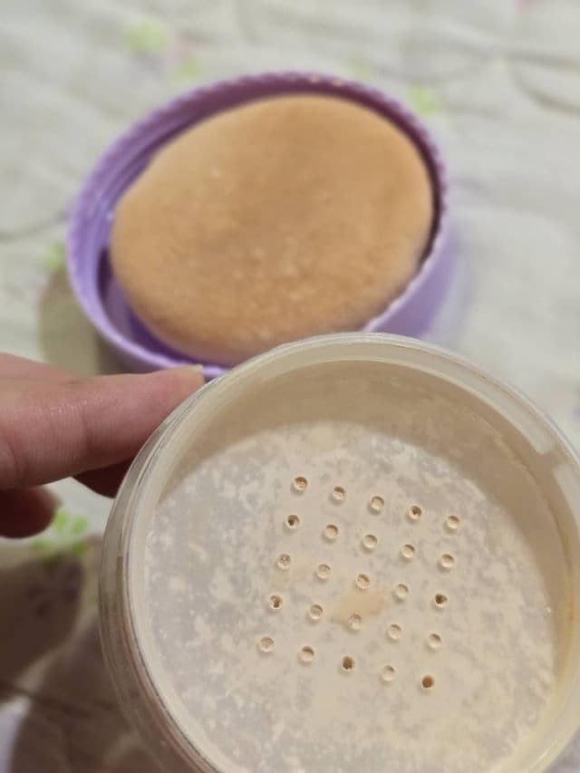 Dazzle Me Always Setting Loose Powder review photo by Ceciqueen