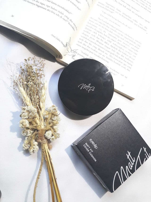 EYENLIP Matt Fit Cover Cushion SPF50+ PA++++ review photo by Lovable29