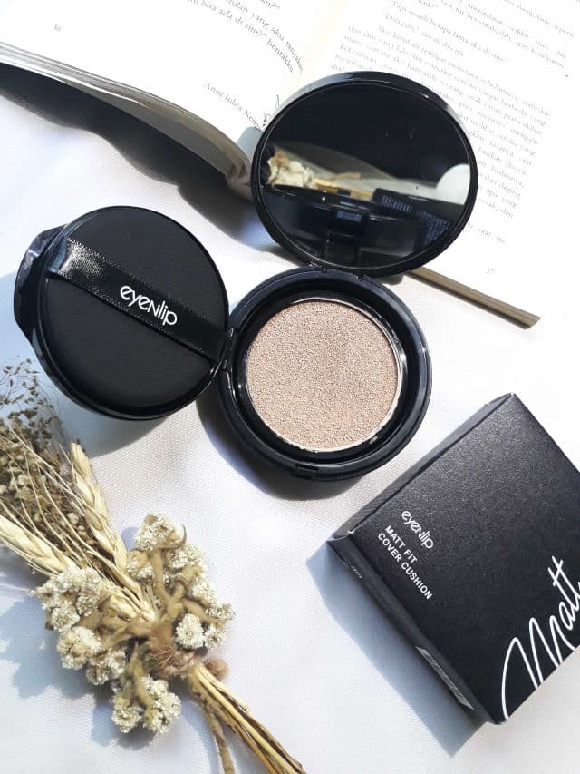 EYENLIP Matt Fit Cover Cushion SPF50+ PA++++ review photo by Lovable29