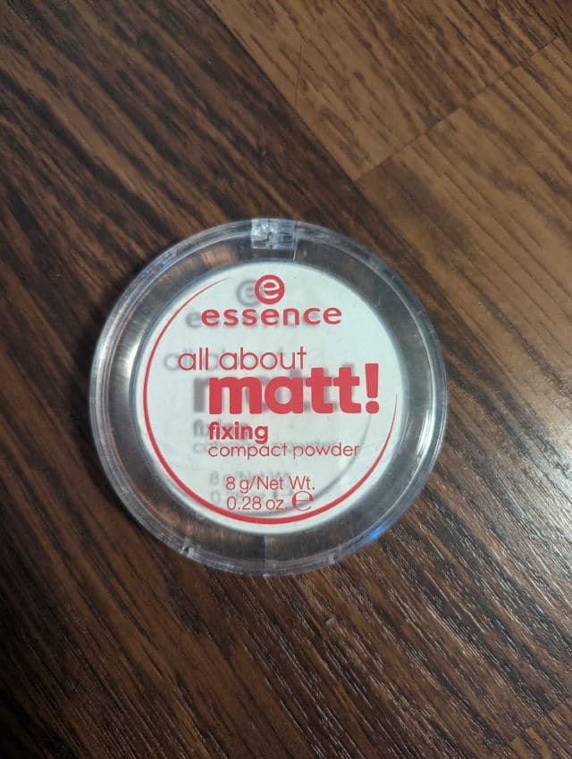 Essence All About Matt! Fixing Compact Powder review photo by TheLittleChikk