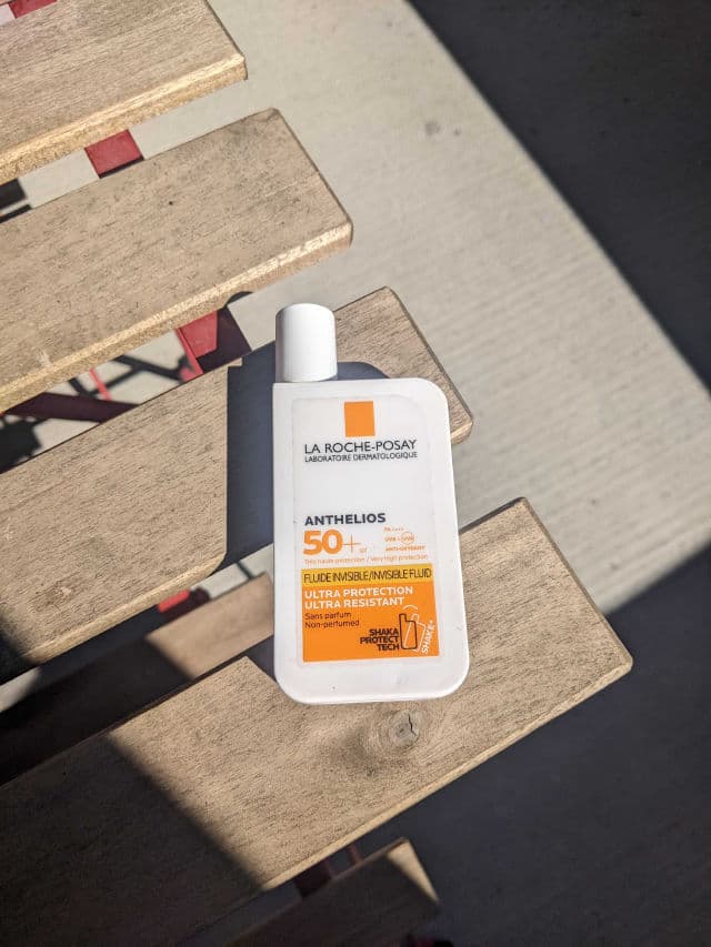 La Roche-Posay Anthelios Invisible Fluid Facial Sunscreen SPF 50+ review photo by TheLittleChikk