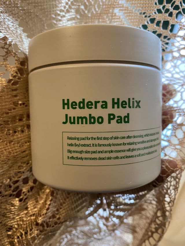 Milk Touch Hedera Helix Jumbo Pad review photo by Georgialion47