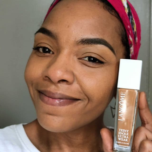 Lancome Teint Idole Ultra Wear Care & Glow Foundation review photo by BeautyFrame