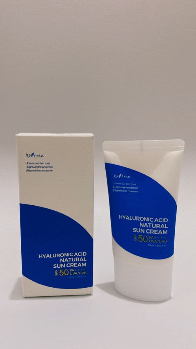 ISNTREE Hyaluronic Acid Natural Sun Cream SPF50+ PA++++ review photo by stellamarselie