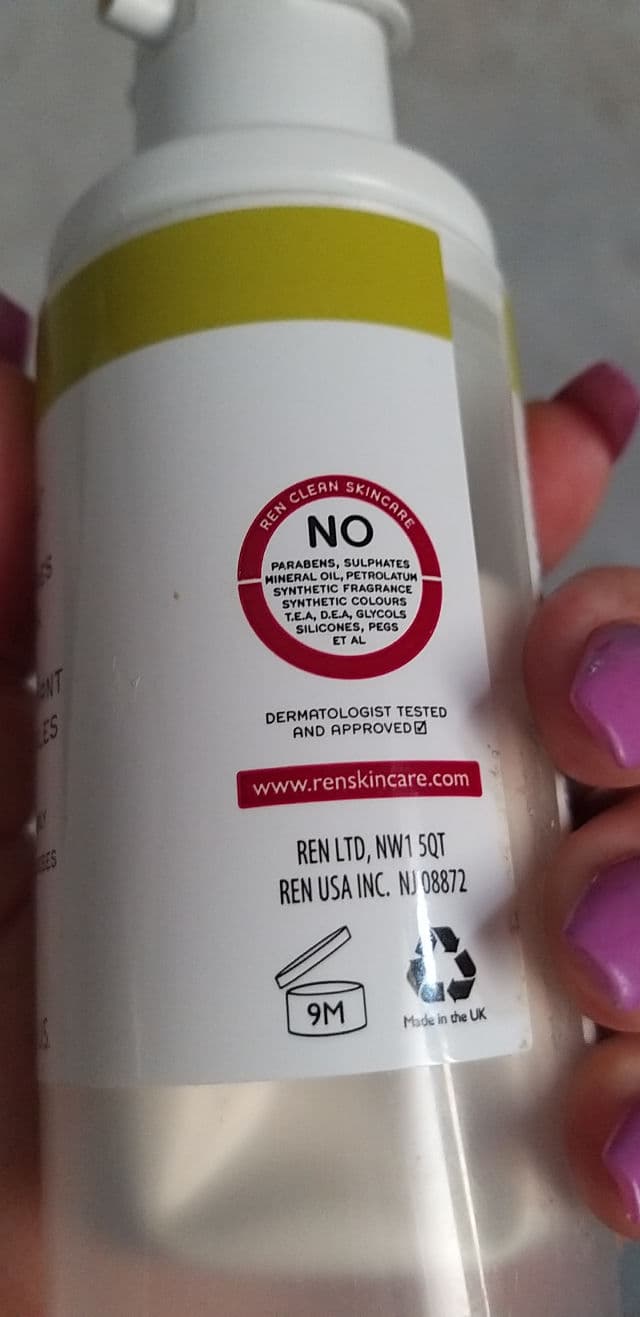 REN Clean Skincare Clarimatte Invisible Pores Detox Mask review photo by 4Natii6